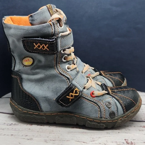 TMA Eyes Winter Strappy Boots Gray Women’s Size 6.5 - Picture 6 of 11